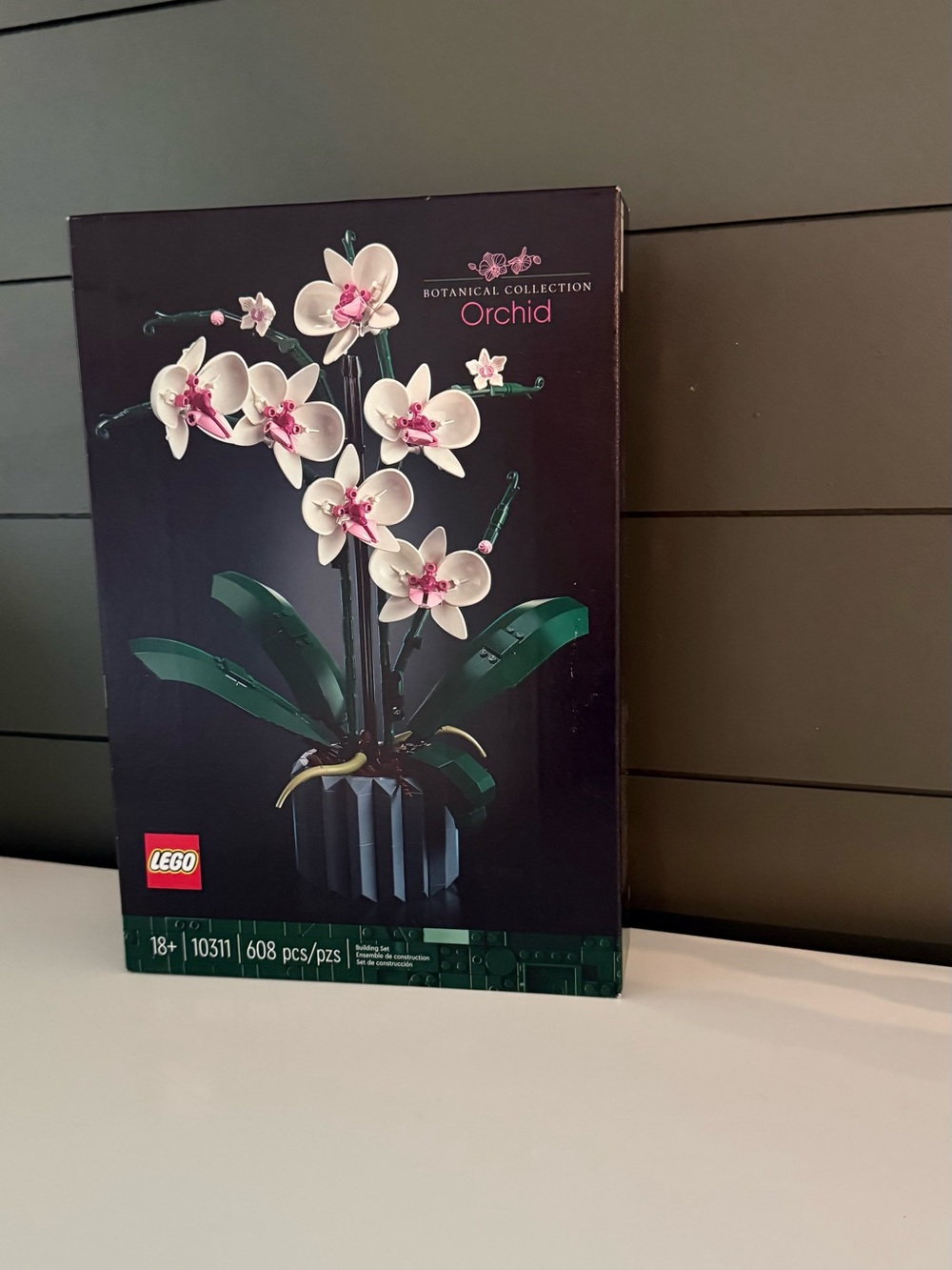 Lego Botanical Collection Orchid - White, Pink & Green Floral Display 10311